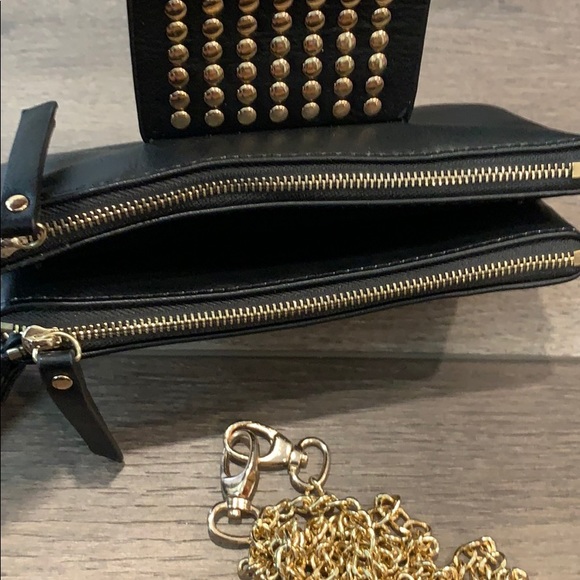 Olivia Miller Crossbody - Picture 6 of 8